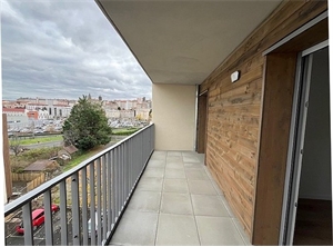 t3 à la location -   63000  CLERMONT FERRAND, surface 74 m2 location t3 - UBI449340209